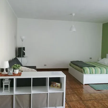 Casetta Con Terrazza Apartman